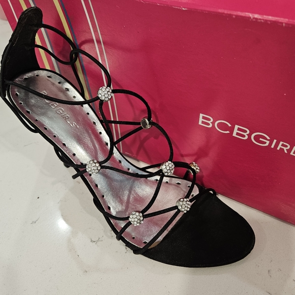 BCBGirls - Picture 9 of 9